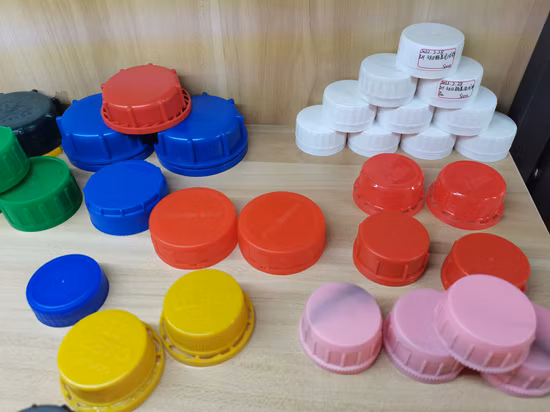 Пользовательские 16, 24, 32, 48, 96 полостей для домашних животных, преформ, трубчатая горловина, пластиковая литьевая форма для крышек для бутылок